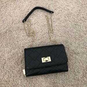 black clutch